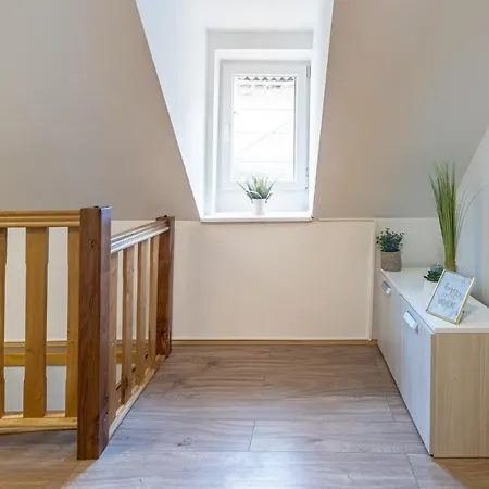 Apartment Stone In Center Kastela